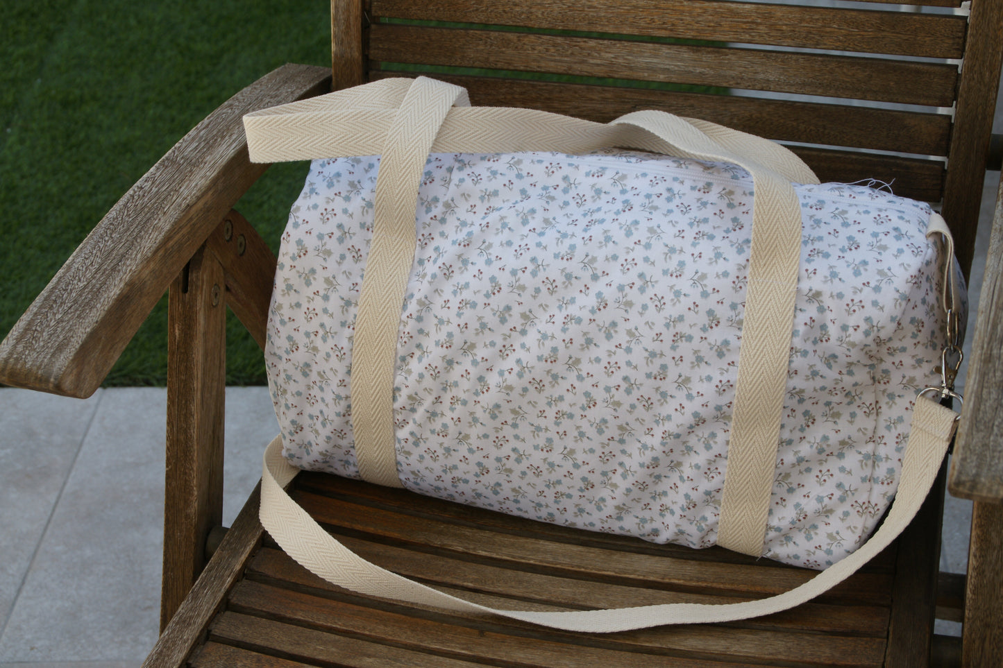 BOLSO VIAJE FLORECITAS AZUL