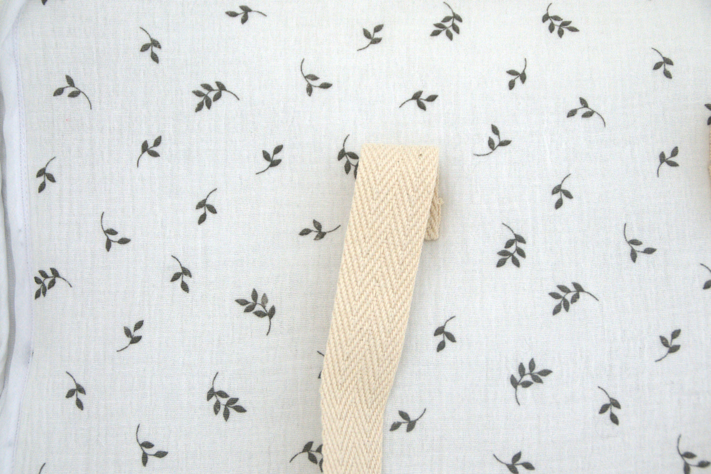 MALETA RAMAS GRIS