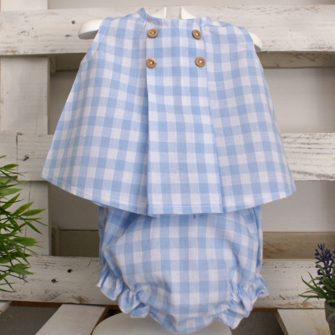 Vestido con pololo vichy azul