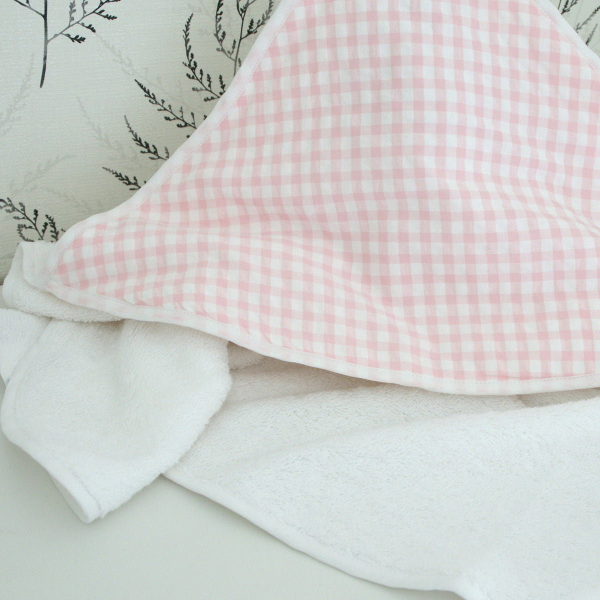 Toalla capucha vichy rosa
