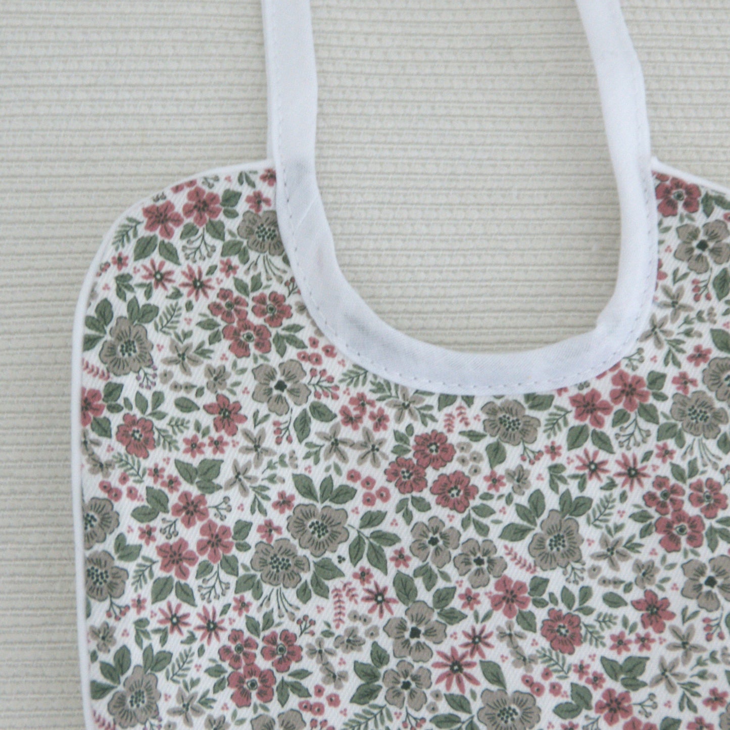 BABERO CLÁSICO GREEN