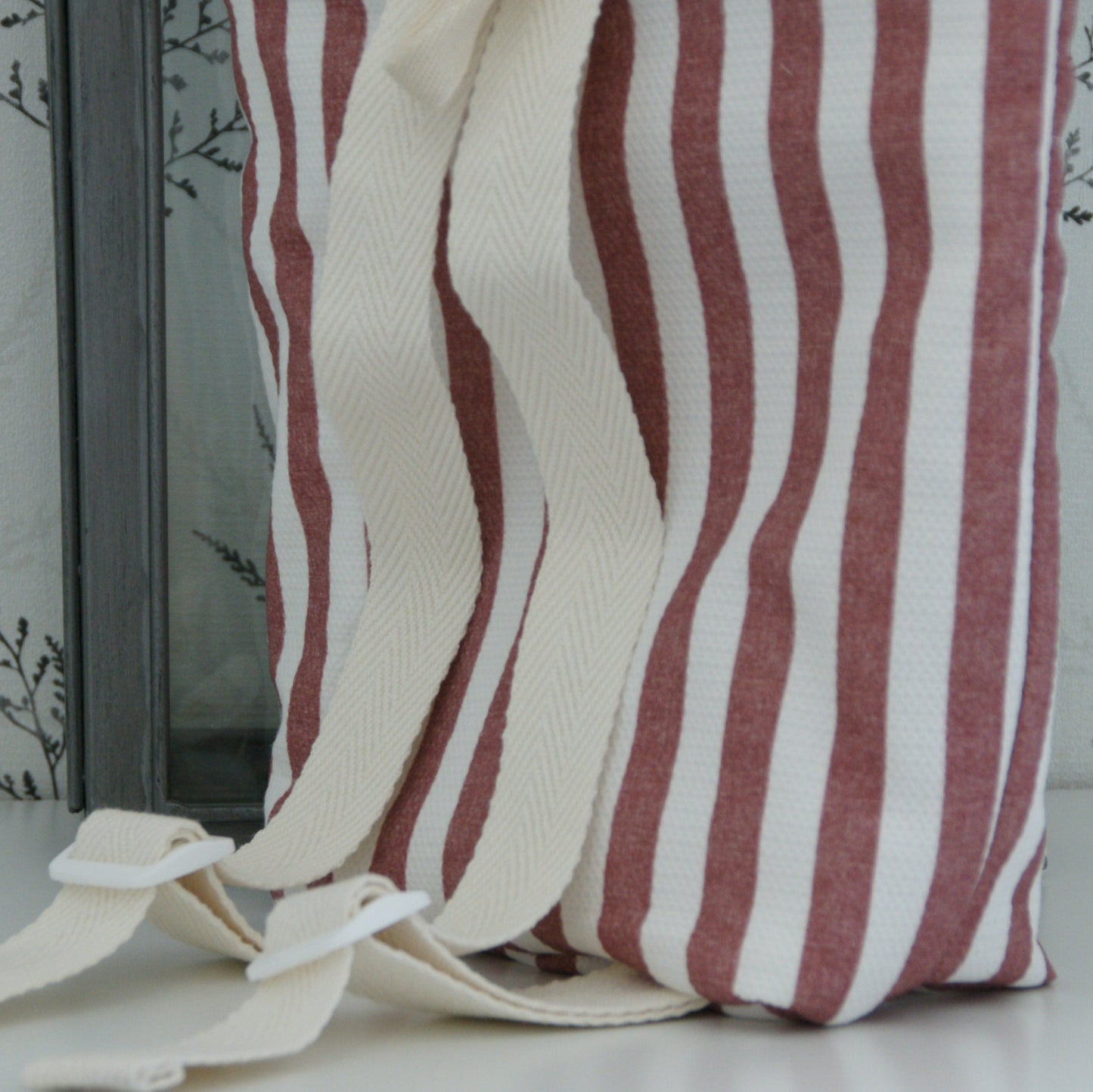 Mochila guardería impermeable rayas Fraise