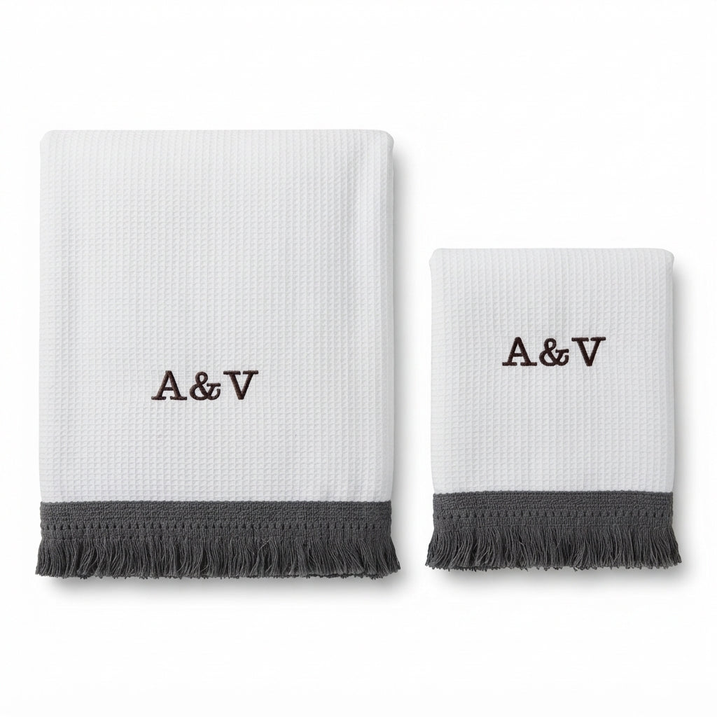 Juego 2 toallas personalizadas blanco flecos gris