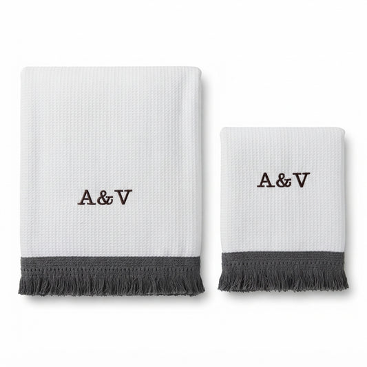 Juego 2 toallas personalizadas blanco flecos gris