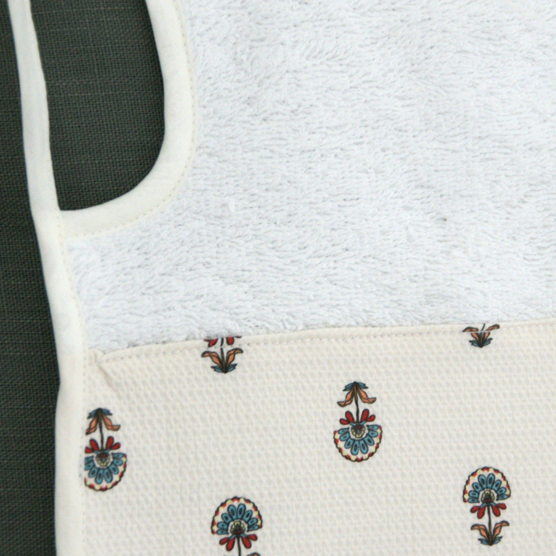 Babero camiseta para bebé blanco con estampado