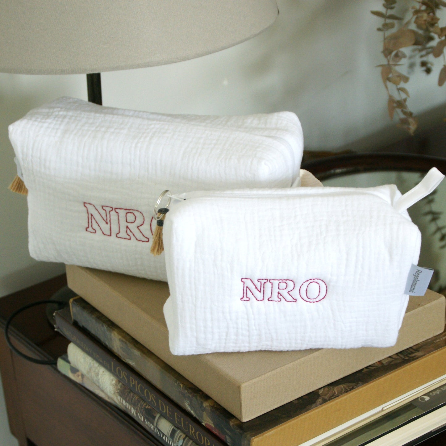 Pack neceseres White personalizados