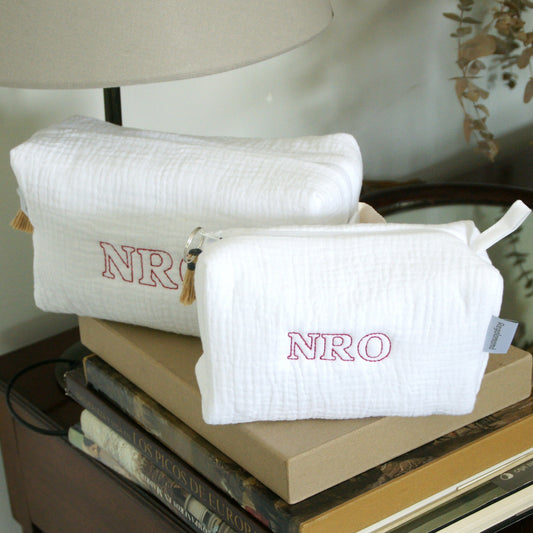 Pack neceseres White personalizados