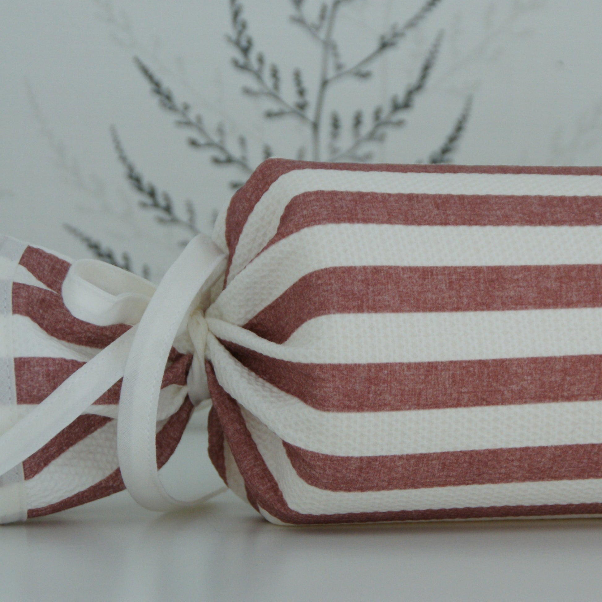 Rulo anti vuelco para bebés con estampado de rayas